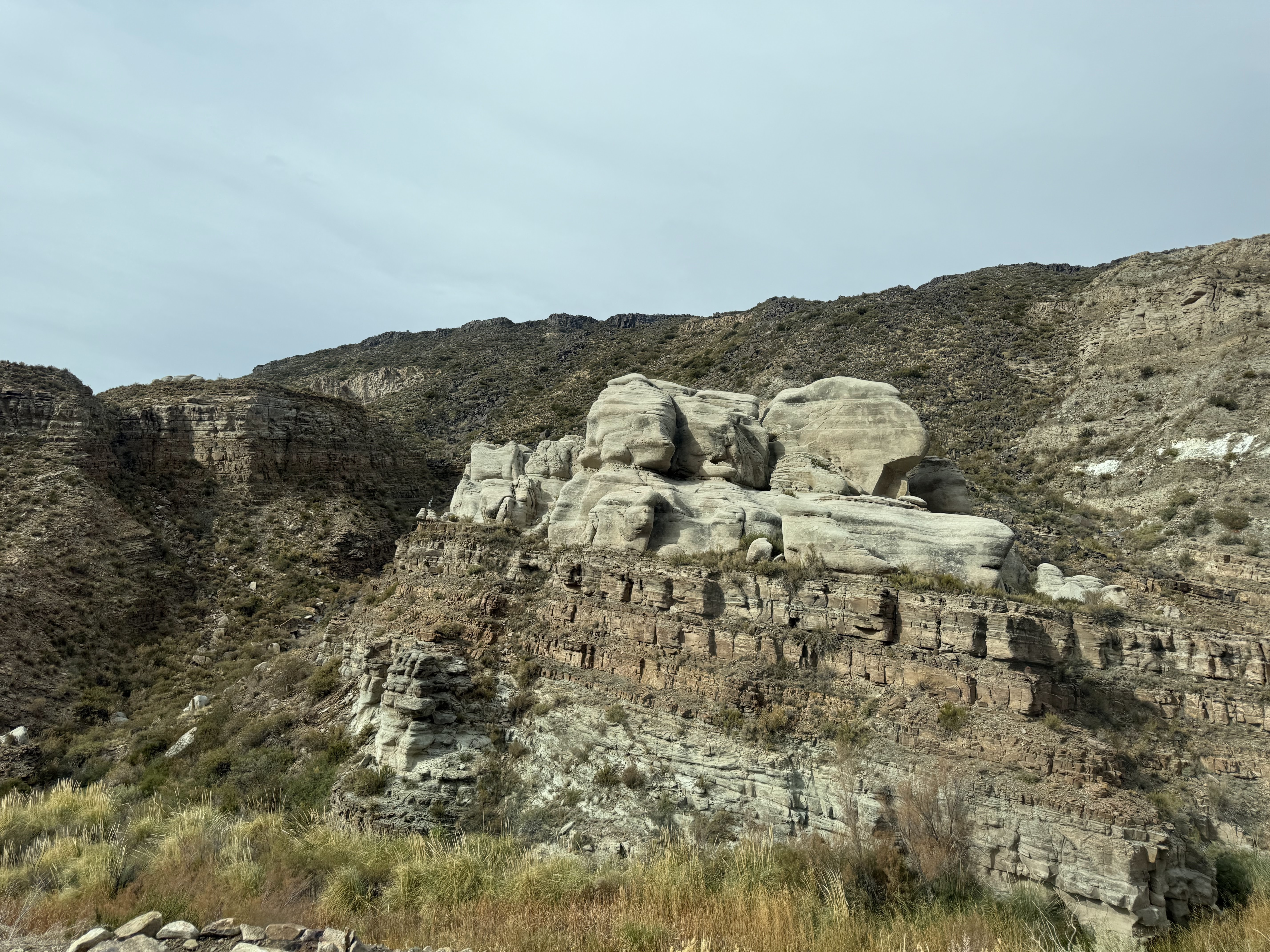 Cañón del Atuel bare rock canyon walls